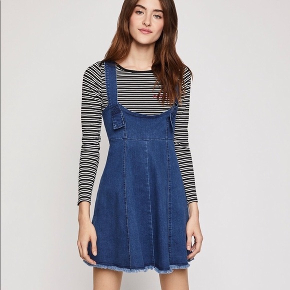 NWT BCBGeneration Frayed Edge Overall Denim Dress - Picture 2 of 9